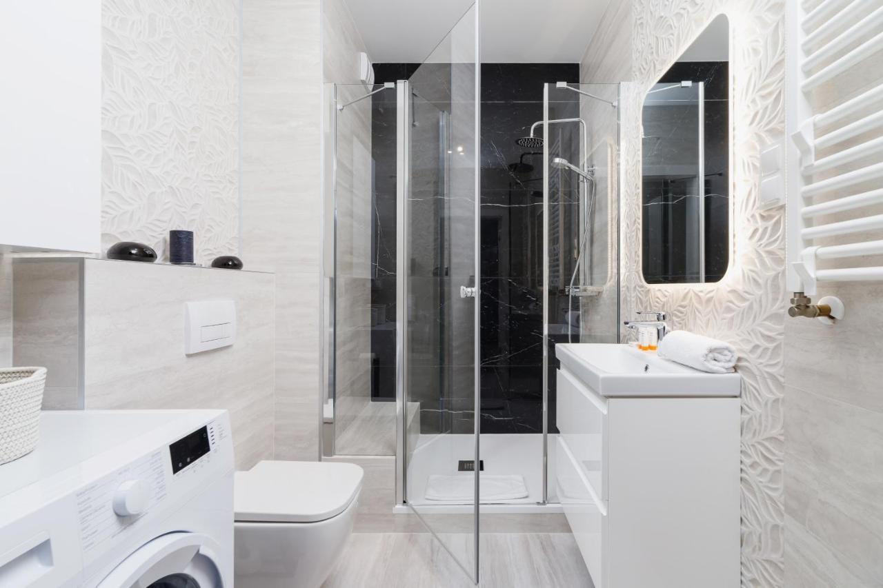 W Parku Lotnikow Tauron Arena By Renters Apartment Krakow